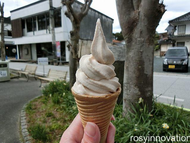 岡山グルメ 下山さんちのお茶 湯郷でソフトクリーム食べ歩き Universalグルメstudio岡山blog