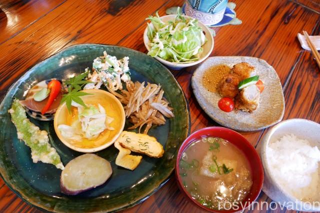 岡山グルメ ヒュッテ 児島のカフェでランチと景色を満喫 Universalグルメstudio岡山blog