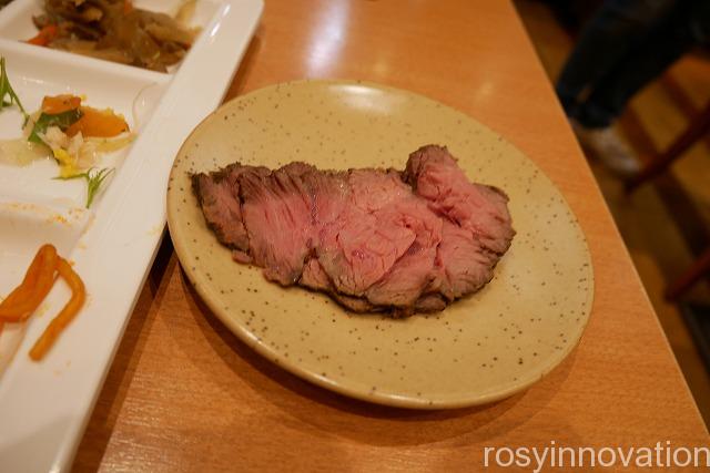 肉　ピュアリティまきび蟹食べ放題バイキング (4)ローストビーフ