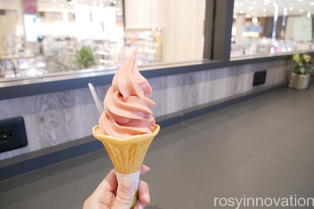 ジョルジュラパンうさぎや岡山店カフェ (12)ソフトクリーム