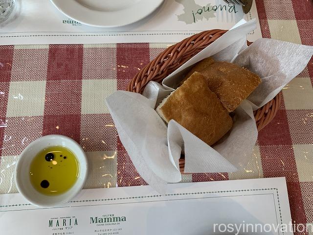 イタリア食堂マンマ (9)パン